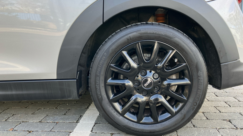 MINI Hatchback 1.5 Cooper Classic Premium 5dr Auto Petrol Hatchback